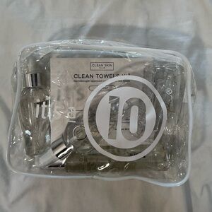 IT'S A 10 MIRACLE CLEAN HAIR, CLEAN MIND SET